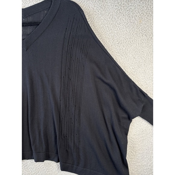 Planet‎ Lauren G Sweater Womens OS One Size Perforated Runs Modal Artsy NWT - Picture 2 of 10